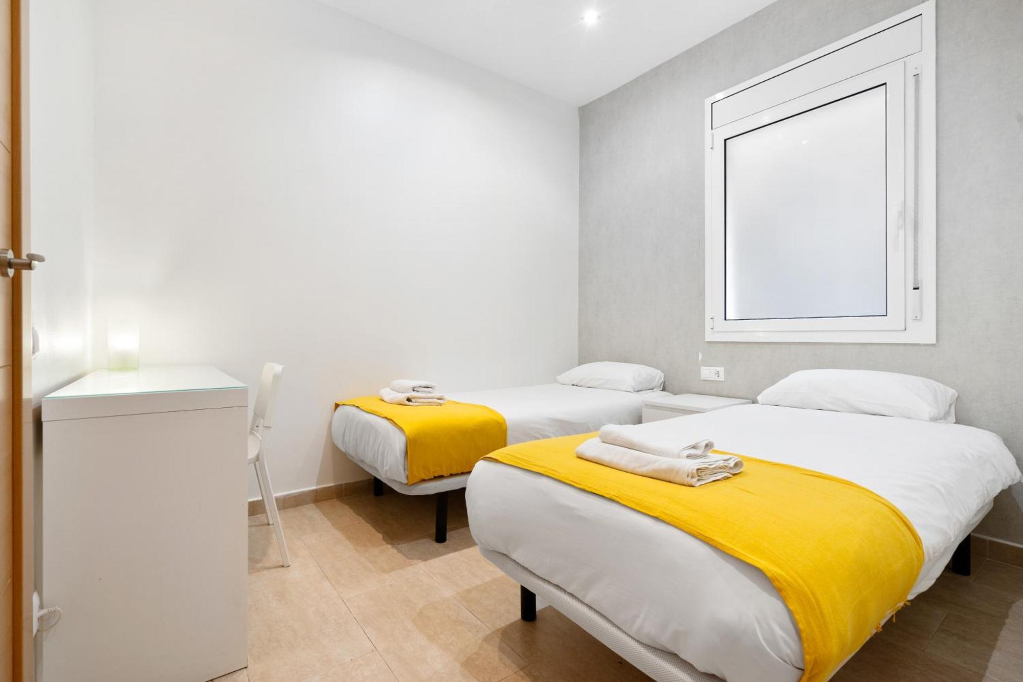 Appartement Grcia Charm Sunlit Terrace, Ac & Exposed Brick