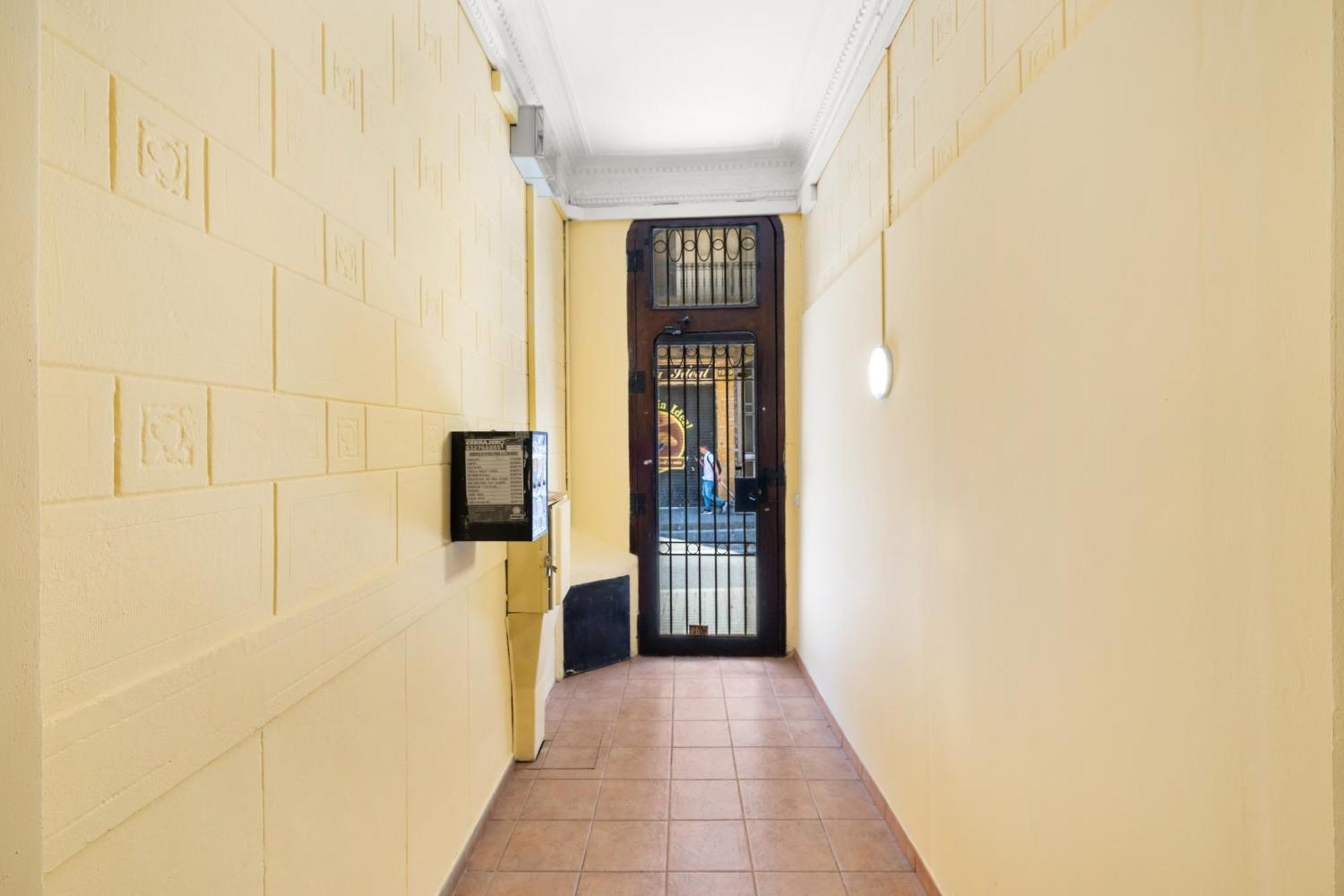 Grcia Charm Sunlit Terrace, Ac & Exposed Brick *