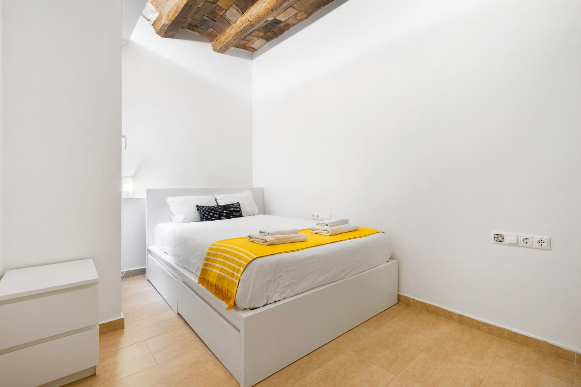 Grcia Charm Sunlit Terrace, Ac & Exposed Brick Apartamento *